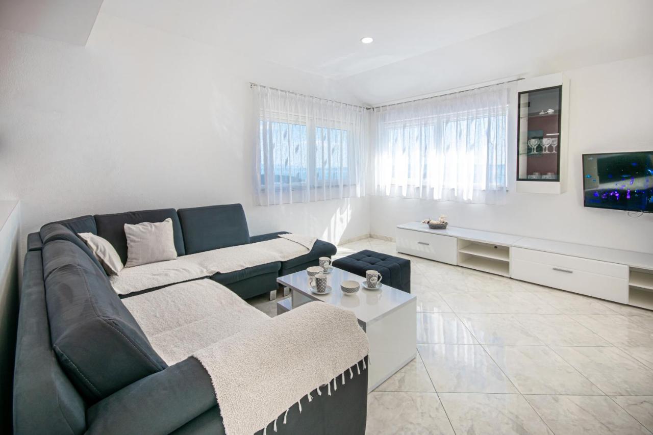 Villa Laura Makarska Buitenkant foto