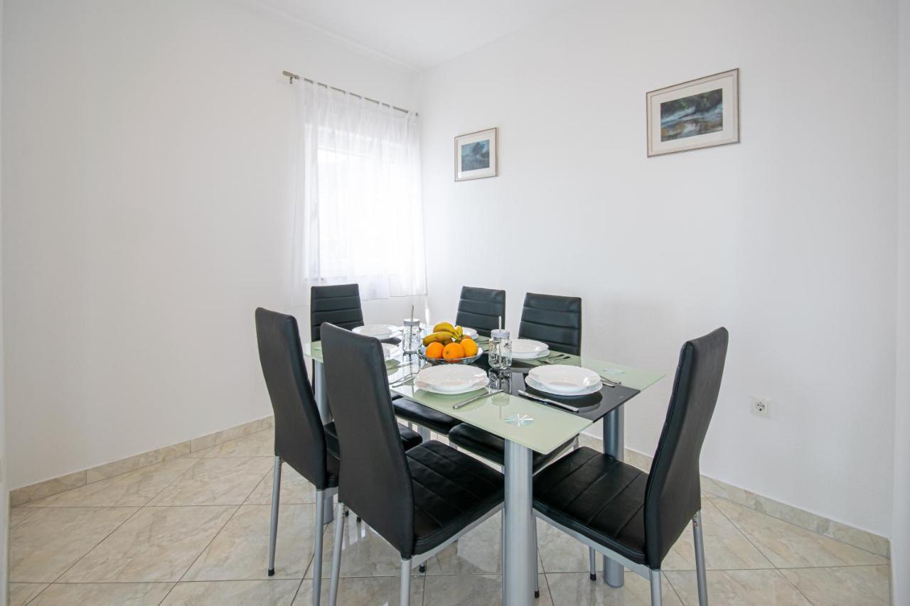 Villa Laura Makarska Buitenkant foto